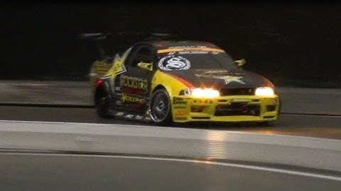 Yokomo YD2 - R33 Rockstar - SWIFT SUNS - GGT rc drift track