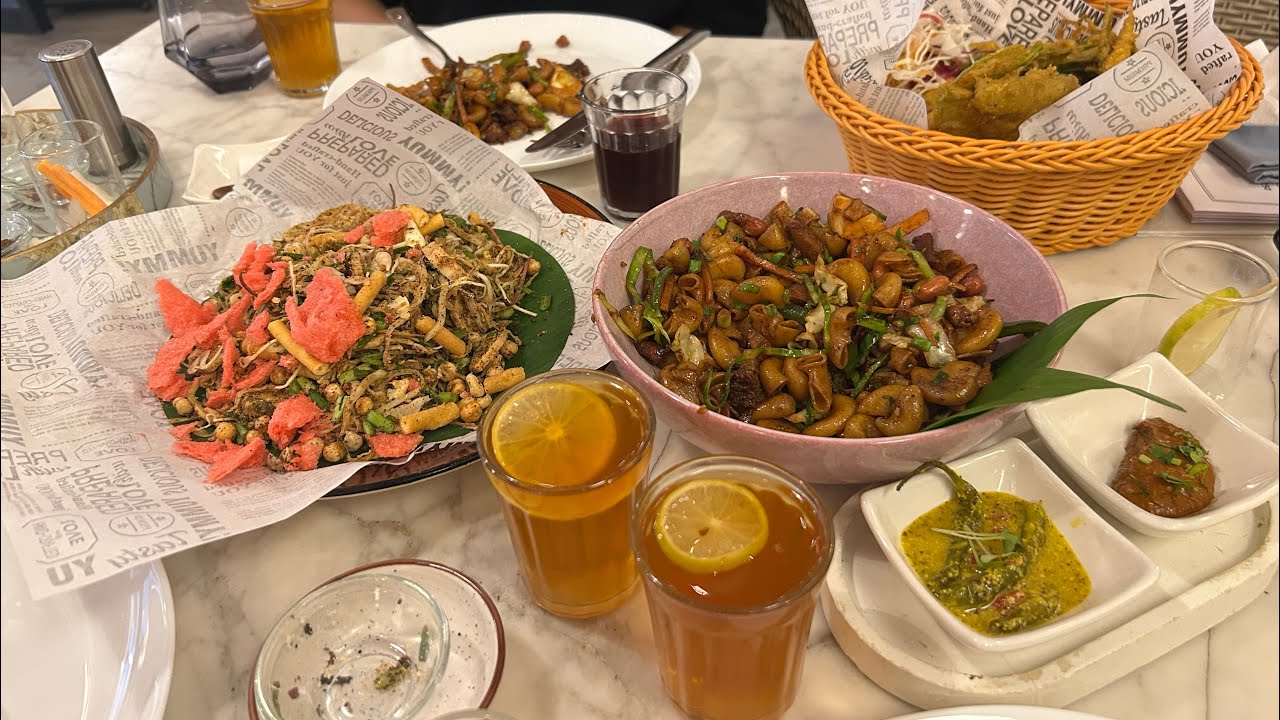 HENTAK 🍽️ #manipuricuisine #delhi #authentic #goodvibes #friends #sibling #mood #food #dinein 