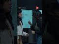 لما تتوقعي حاجة لصاحبتك وتطلع صح وتنبهر بيكي انترفيو