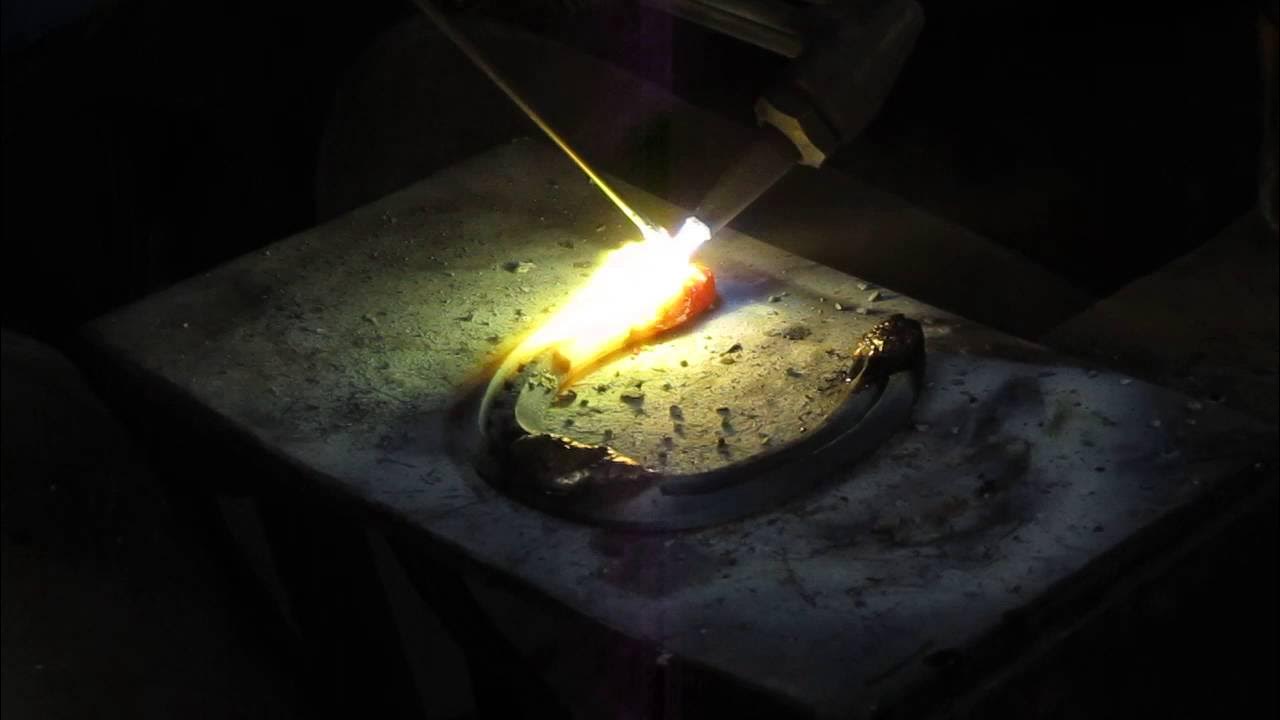 Applying drill tech to horse shoes YouTube