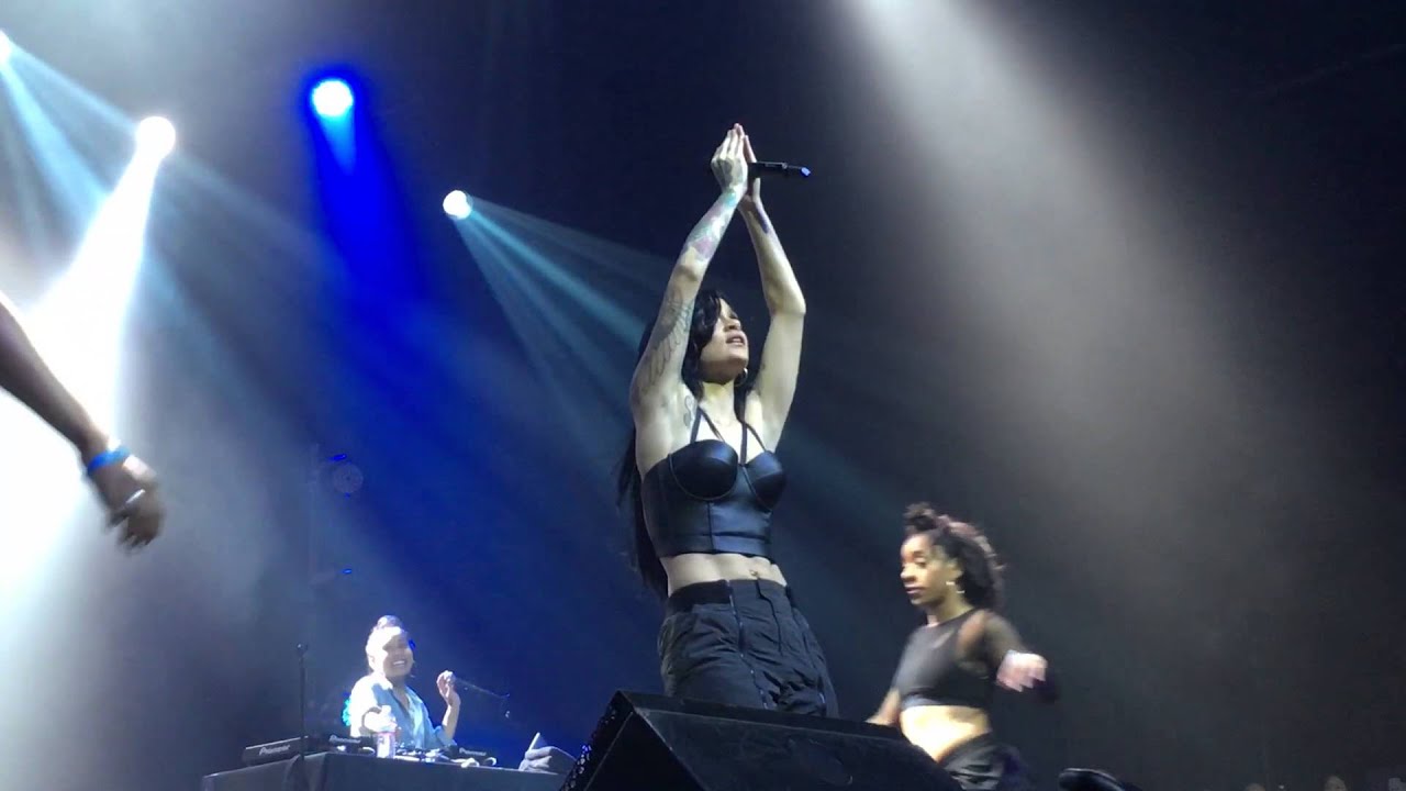 Kehlani Get Away (live at Tsunami Christmas Night 1) YouTube