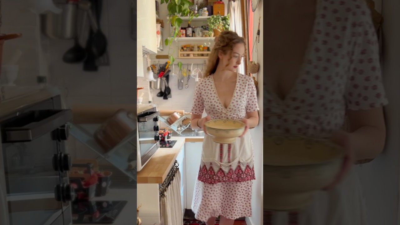 Let’s make a strawberry tart 🍓🍰 