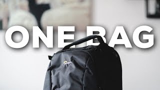 MINIMALIST WARDROBE - How to pack everything using a camera bag