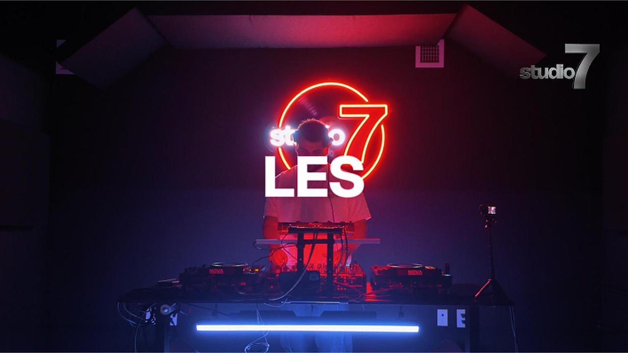 LES @ STUDIO 7 MIAMI - YouTube