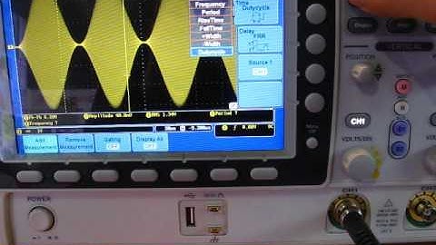 GW Instek GDS-3000 oscilloscope