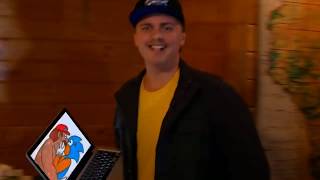 Gus Johnson Finds The Weirdest Thing On His Laptop...