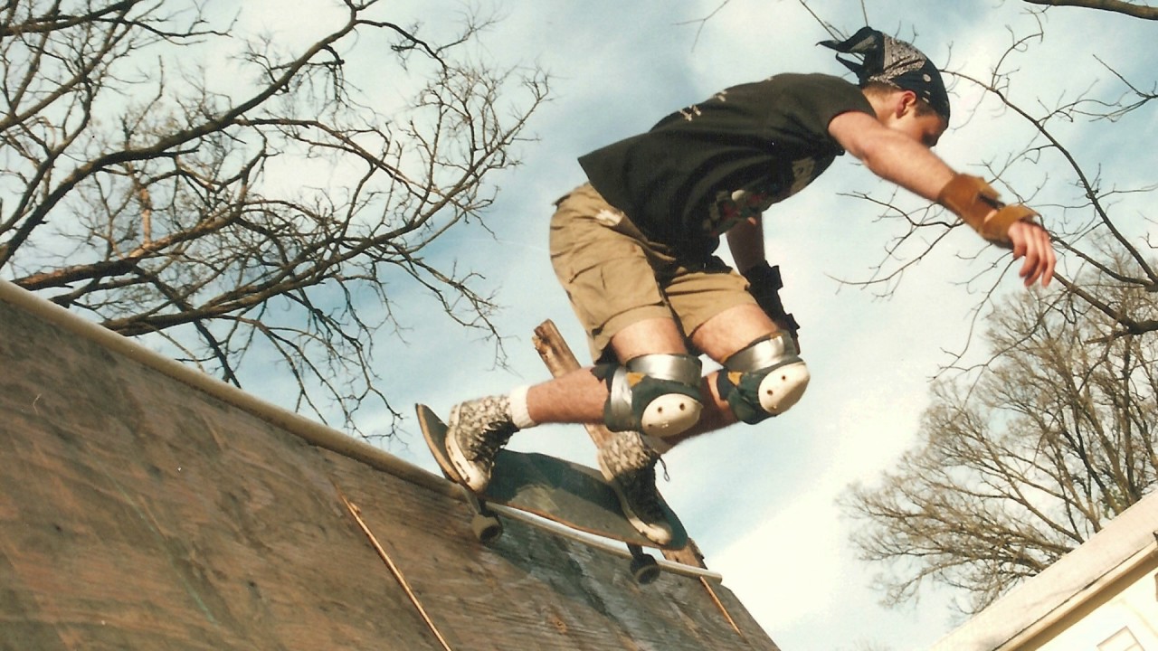 GRAVEHUFFER    Shut Up And Skate video