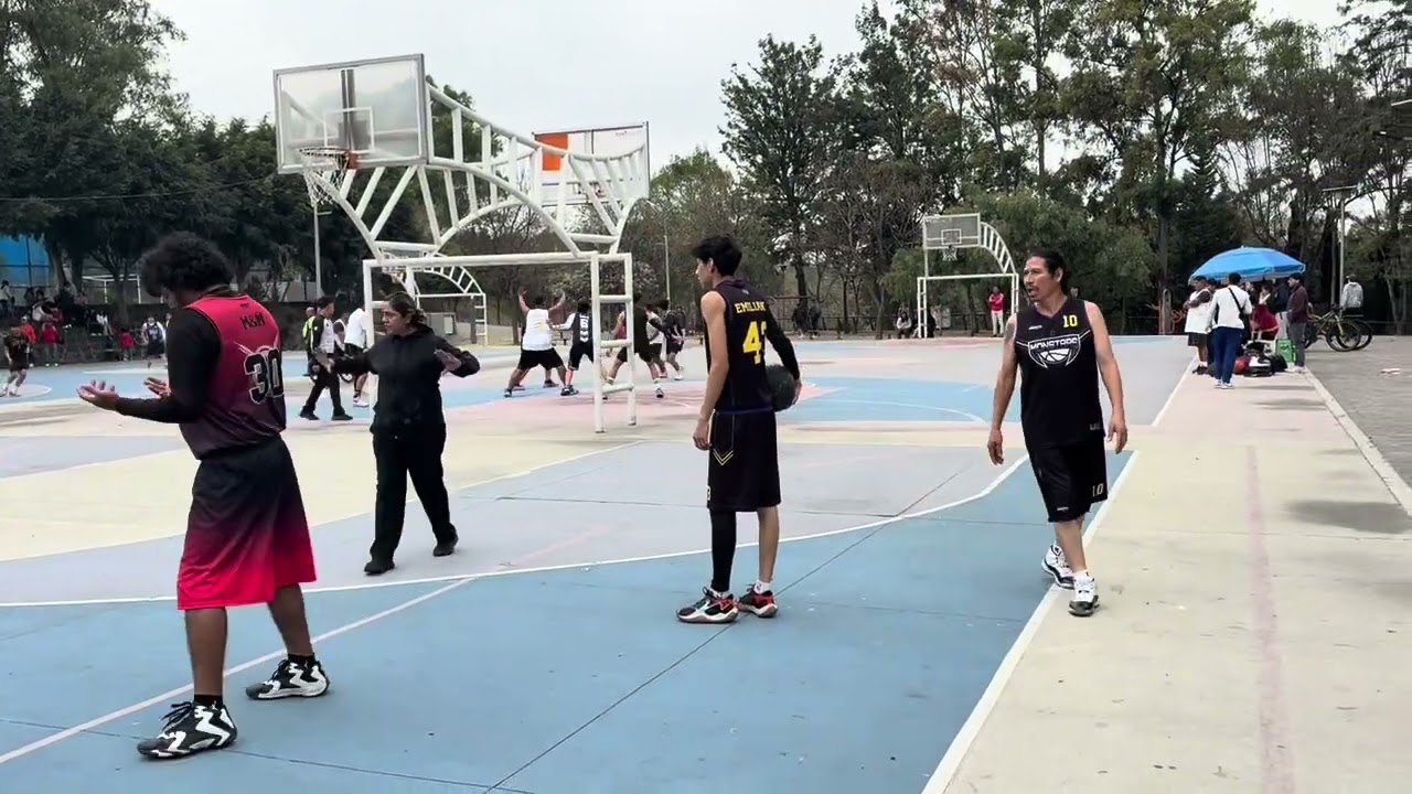 Monstars G vs. Espartanos   (Empate)