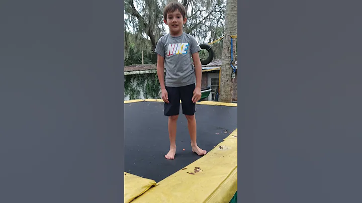 My FIRST BACKFLIP GUYS!!!!!