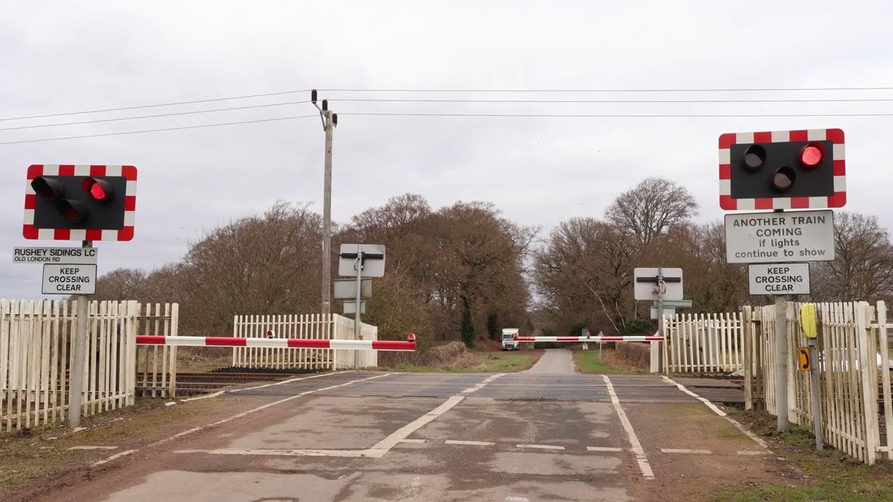 Level Crossing - Old London Road, Babworth