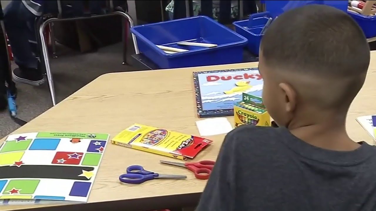 DCPS holds 1st of 7 meetings on proposal to close, consolidate schools