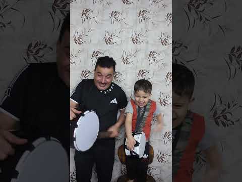 سحليه سحليه ترقص اجمل عزف على الطبل اصغر عازف طبل مقطع مضحك 