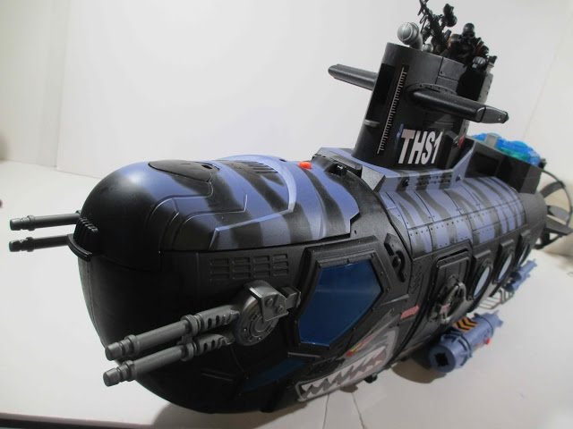 True Heroes Attack Sub - YouTube