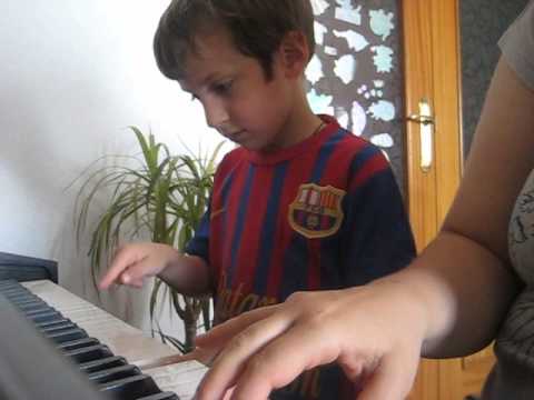 mamuka chitidze.4წლის.ვერთობით