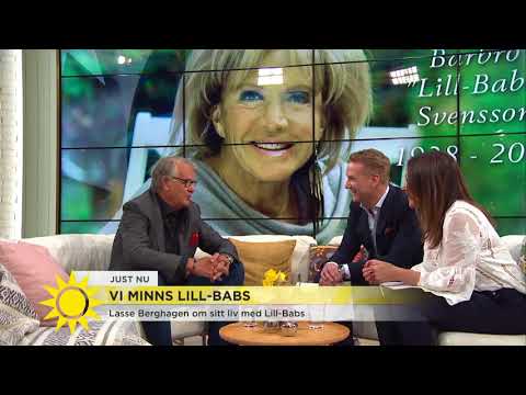 Här läser Lasse Berghagen kärleksdikten till Lill-Babs – rör Tilde till tårar - Nyhetsmorgon (TV4)