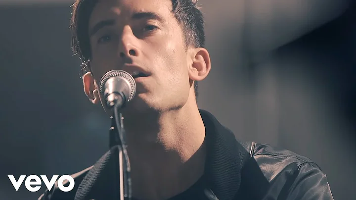 Phil Wickham - Living Hope (Official Music Video)