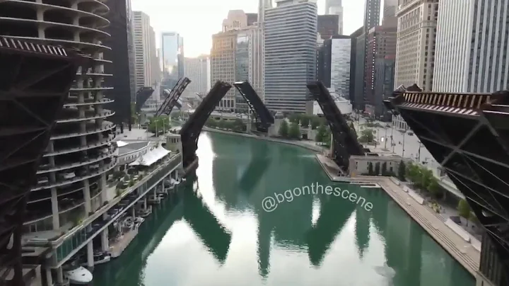 Chicago Raises Bridges To Stop Looting