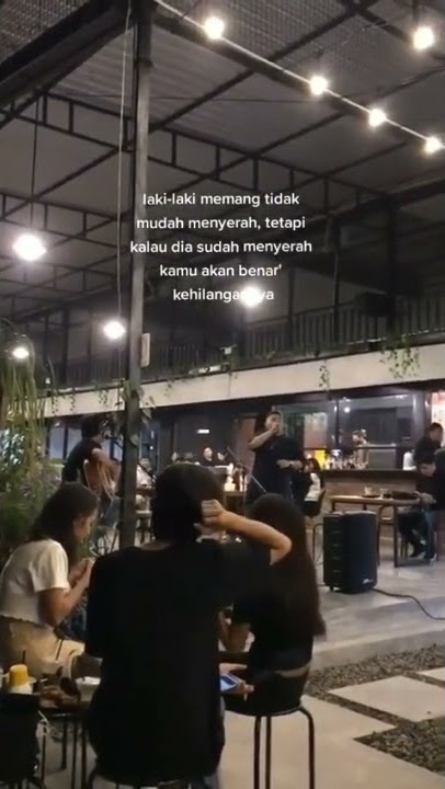 laki laki emang tidak mudah menyerah || story wa