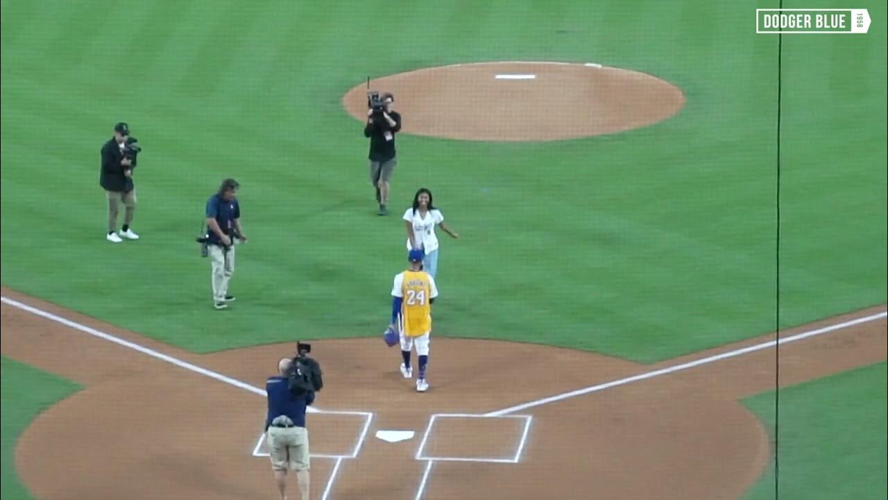 Kobe's daughter Natalia tosses first pitch on Lakers Night at Dodger  Stadium - ESPN