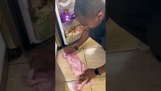 Prank : le frigo fuit 😂🚨
