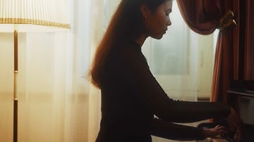 Adriana von Franqué: Erik Satie - Gnossienne No. 1 (Official Music Video)