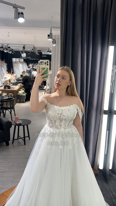 Маша Гербер ВЫБРАЛА СВАДЕБНОЕ ПЛАТЬЕ😱😍👰🏼‍♀️ #машаироберт #герберы # ...