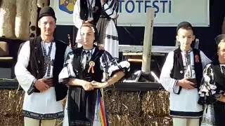 Ansamblul folcloric Junii Petrileni la Totesti - Partea a II -a