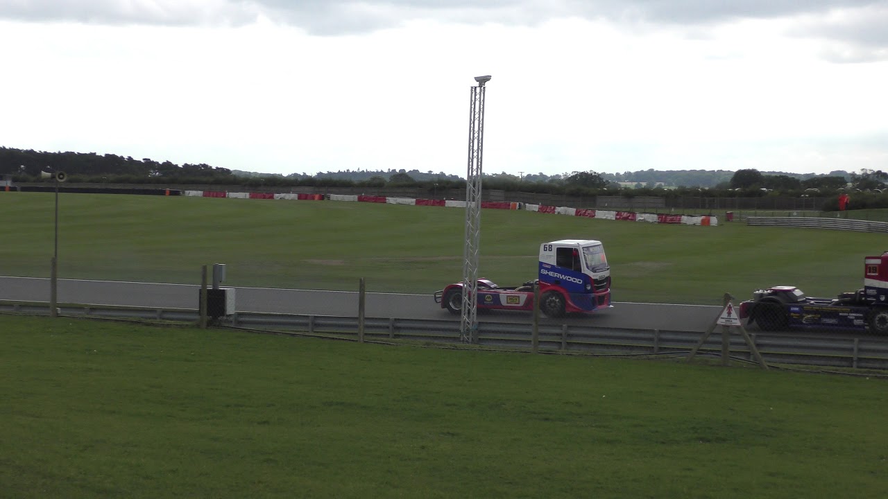 scania thailand group end lap1 BTRA Truck Championship Div 2 R3 at Snetterton British Truck Racing 9Sep18 1143a