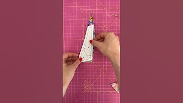 My current favourite way to use up scraps of fabric 😍 #foundationpaperpiecing #sewing