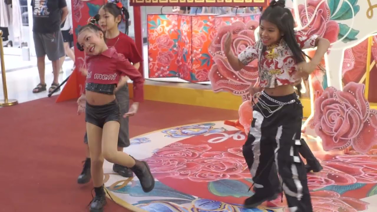 Armageddon cover by Lilqueens