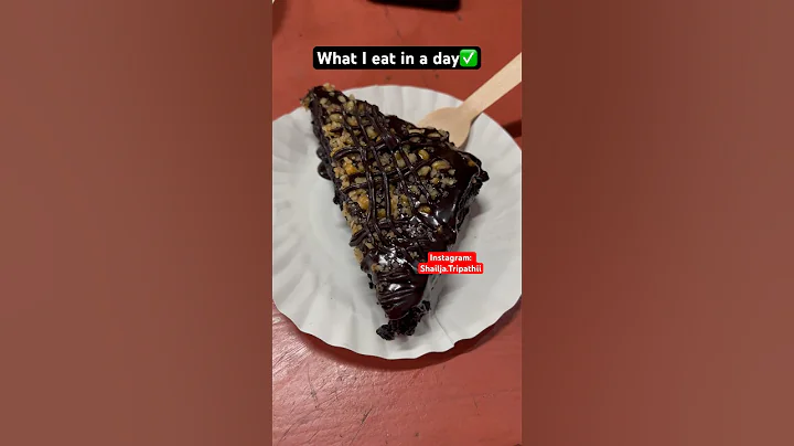 What I eat in a day 🏃🏼‍♀️ #viral #ytshorts #whatieatinaday #youtube #explore #yummy #lunch