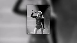 Taylor Swift - Gorgeous (Speed Up) Resimi