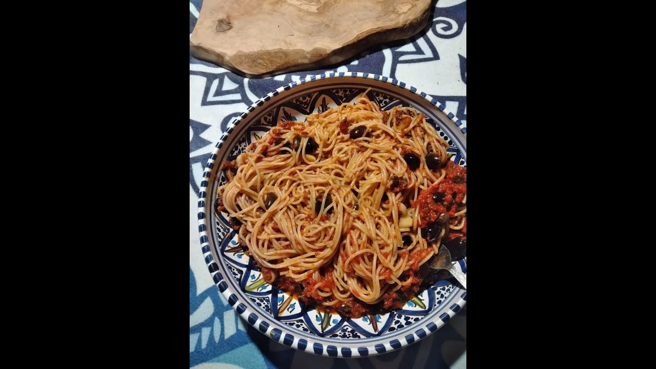 ⁣Spaghetti alla puttanesca