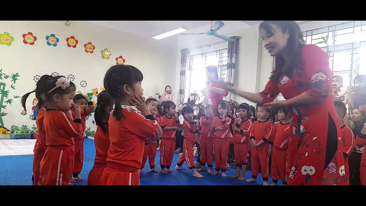 hoạt động góc chủ đề gia đình 3 tuổi