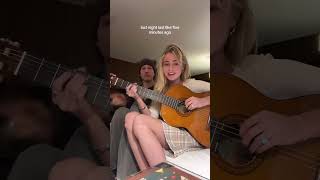 Presave Kiss In Bioo