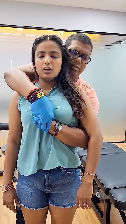 Shyna Khatri🔥Chest Pain Chiropractor treatment|The Unseen Shorts #chestexercises #theunseenshorts