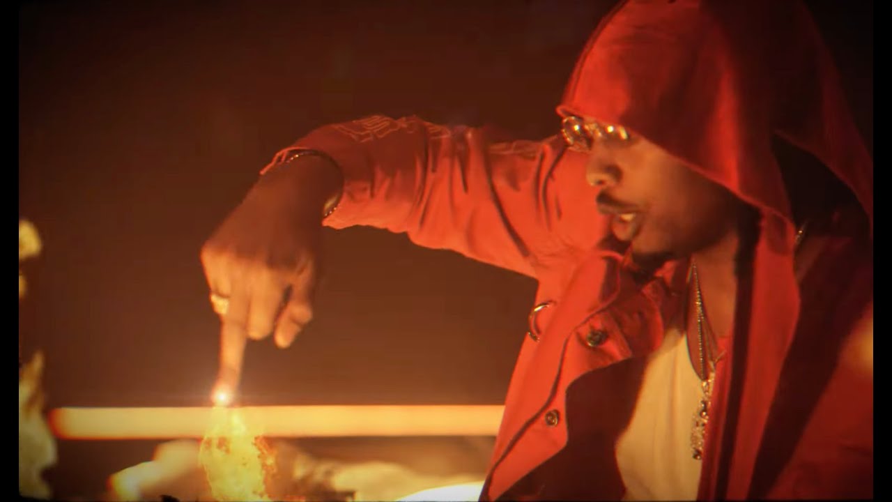 Mira FKi 1st - Firestarter (Official Music Video) en YouTube Mira FKi 1st - Firestarter (Official Music Video) en YouTube