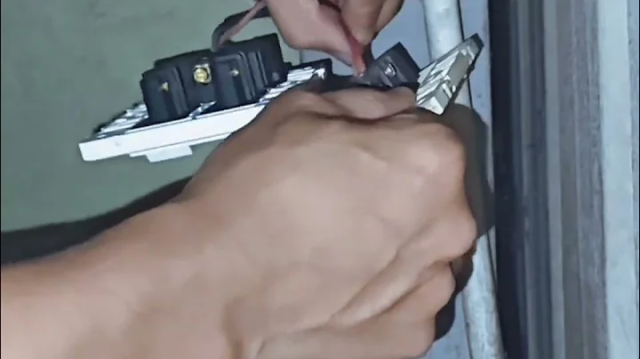 How to Replace an Electrical Outlet – Replace Burnt Out Electrical Outlet and Old Damaged Socket