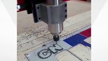 Fresadora Router CNC 1520 usinando ACM - CNCMAX