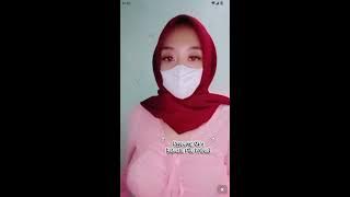 Kelakuan bar bar jilboob. Live buka bh pamer uting