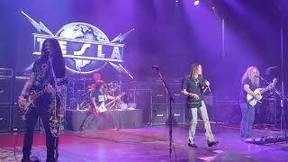 TESLA Shine Away Live Royal Theater MORC 2023