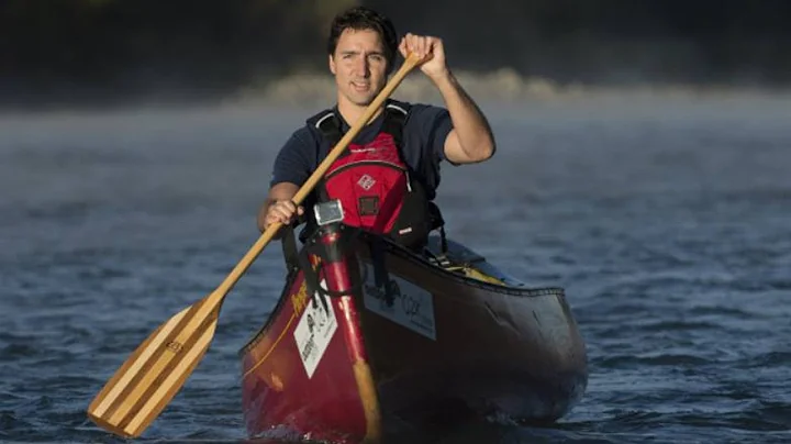 Professor claims canoe is symbol of colonialism an...