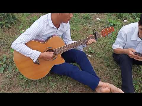 Video: Yuav Ua Li Cas Ua Si Hlau Guitar