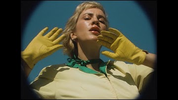 Bess Atwell - Sylvester (Official Music Video)