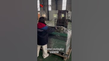 The rebar threading machine is delivery to the warehouse in Yiwu for export to Kazakhstan.