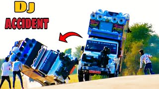 डीजे की पिकअप पलटी खाते हुए लाइव  एक्सीडेंट - Dj Pickup Dance ! dj accident video