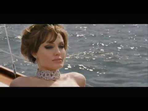 The Tourist - Trailer