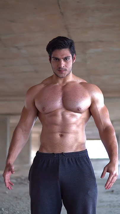 Gagah dan Ganteng banget suami aku wkwkwk #perutsixpack #themuscle #cowokganteng #ganteng #kiakio