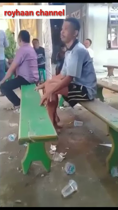 Status WA lucu orang gila versi 2 mahir bermain keyboard yang lagi hits viral bikin ketawa ngakak