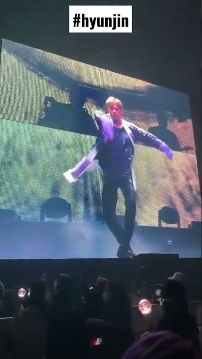 #hyunjin #goodmenu introducing performance ✨✨✨👏🌈 sexy hyunjin